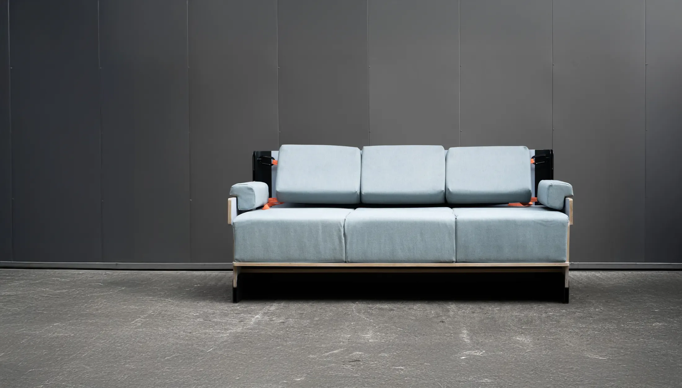 vertable – couch / dining table